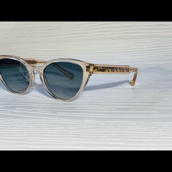 Chloé•CE757S 749•Translucent Peach Frames withGlittering Gold Core•Oval/Cat Eye - Picture 5 of 14